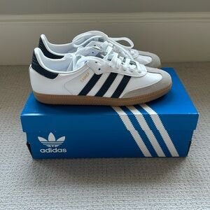 Brand New Adidas Sambas Cloud White/ Night Indigo/Gum